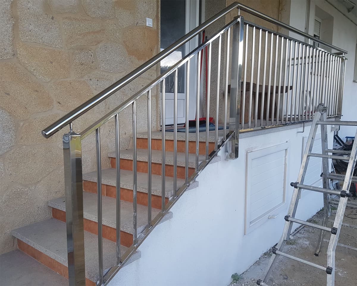 carpintería de aluminio en Ribeira