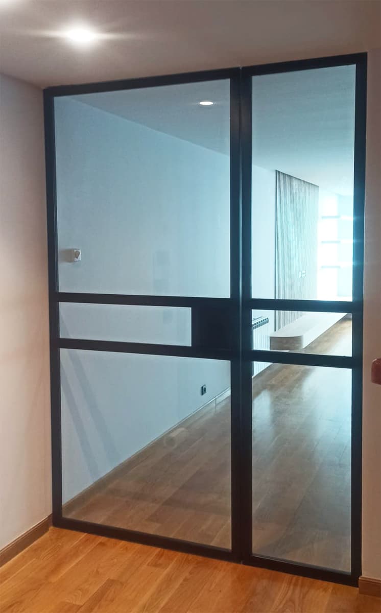 Carpintería de aluminio en Ribeira